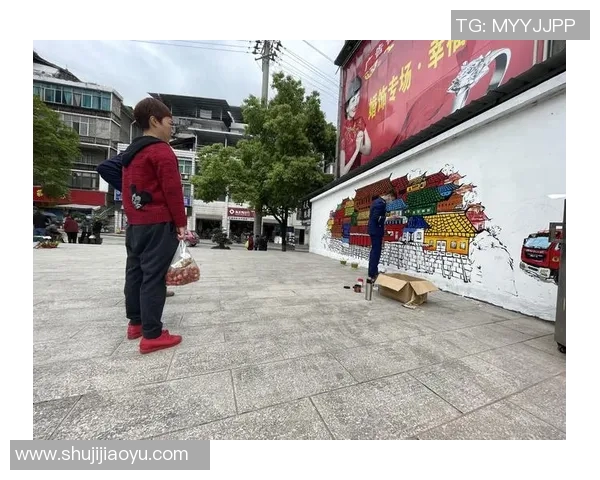 球迷手绘战术图获教练点赞并采纳