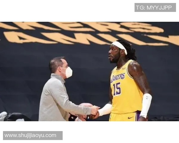 湖人深夜发文，疑似回应转会传闻